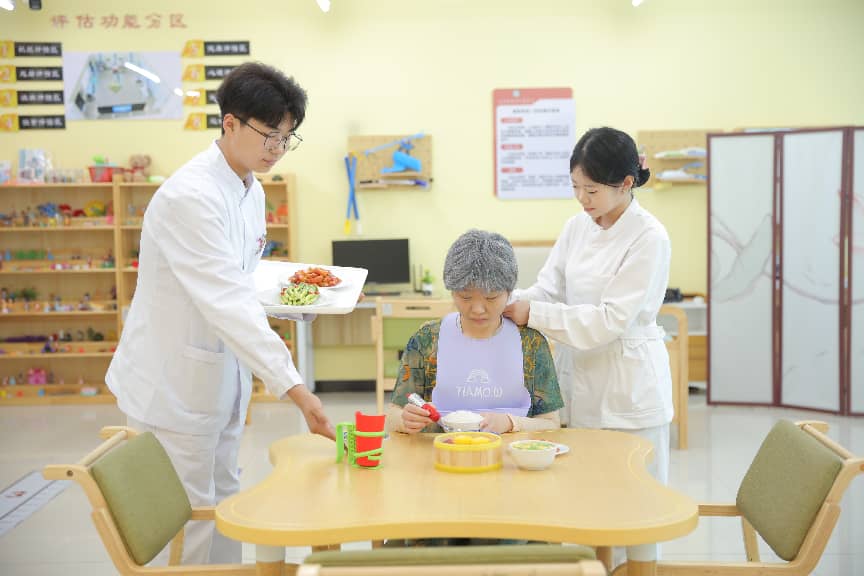 立足AI背景开展颐养康养复合型人才培养新路径