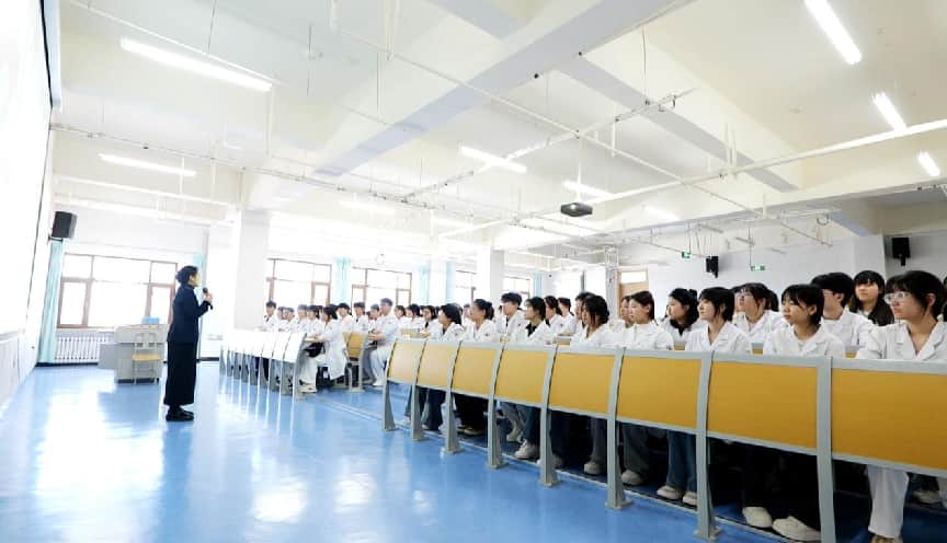 全周期就业育人体系 分阶段护航学生职场发展